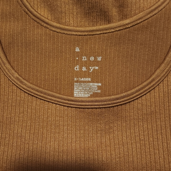 A New Day Brown Fitted Sleeveless Tank Top - Picture 3 of 3